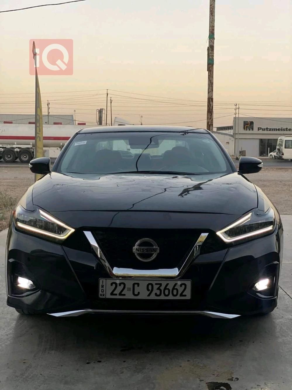 Nissan Maxima